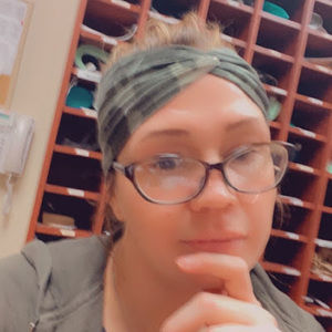 Meet your Posher, Elly